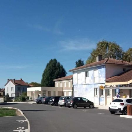 Вилла Montemboeuf Centre Town House Free Wifi Экстерьер фото